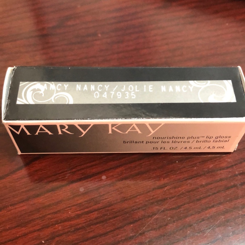 Mary Kay lip gloss